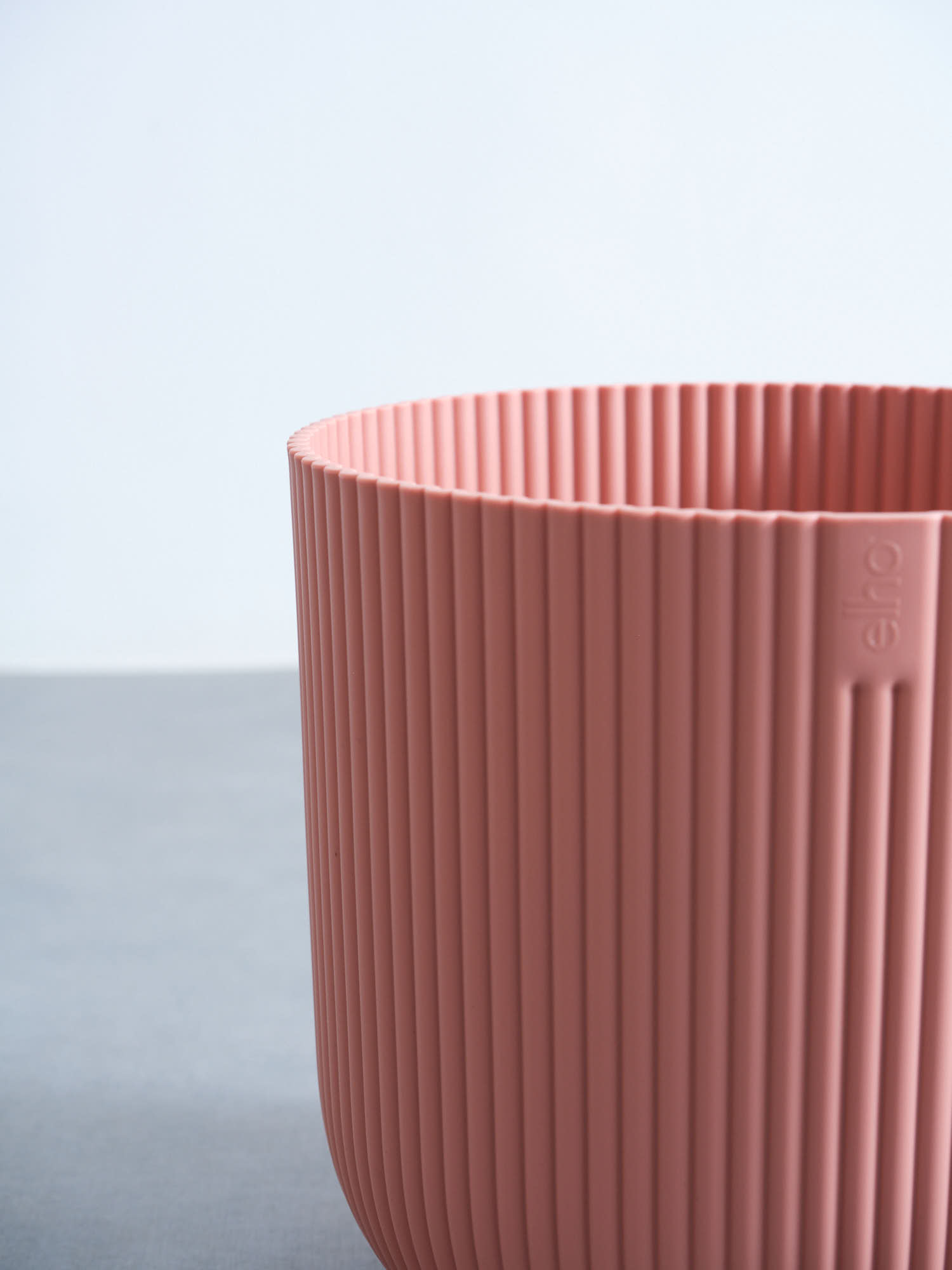 鉢カバー M elho vibes round25 ピンク｜ハナイチ｜花と植物、資材の